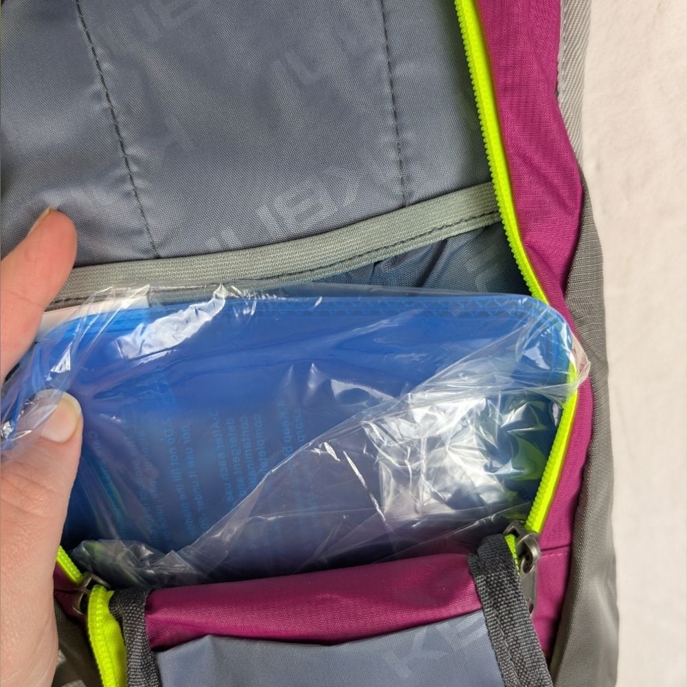 NWT KBNI Hydration Backpack Gray‎ and Purple - Picture 7 of 9